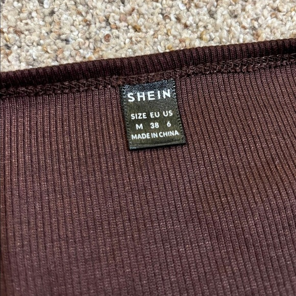 Embroidered Crop Top - Picture 4 of 4